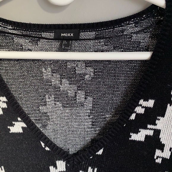 Mexx Sweater Dress - Picture 2 of 2